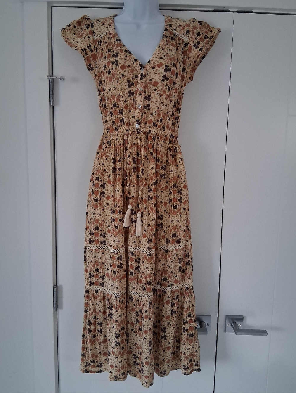 Dex/ Micro Floral Maxi Dress/ Elastic Waist/ Button Front Bodice/ Size US S - Picture 2 of 14